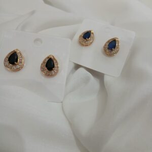 🖤💙The Duchess Teardrop Studs